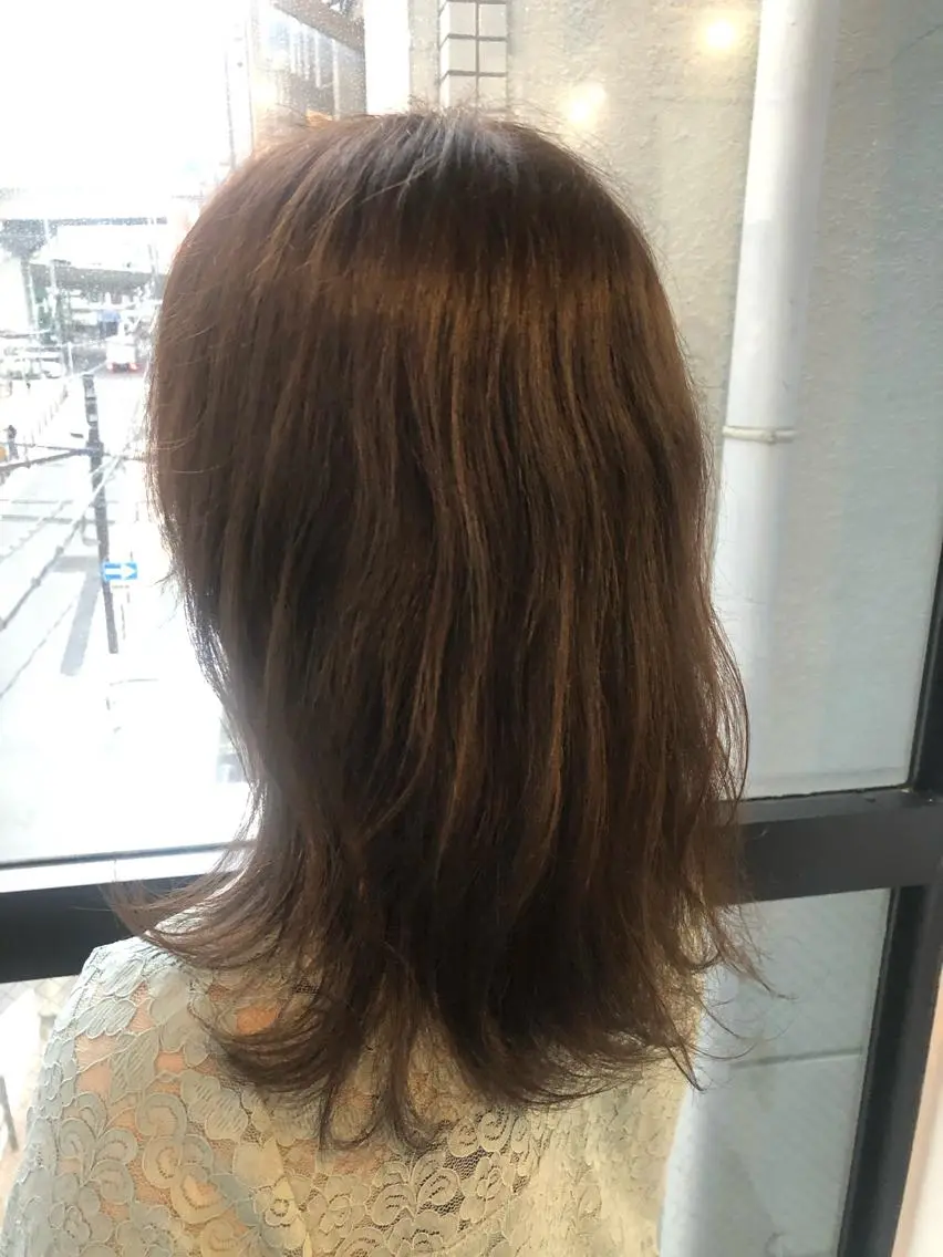 ミディアム カラー 髪質改善&ブリーチ 伊勢 祐一郎のヘアスタイル