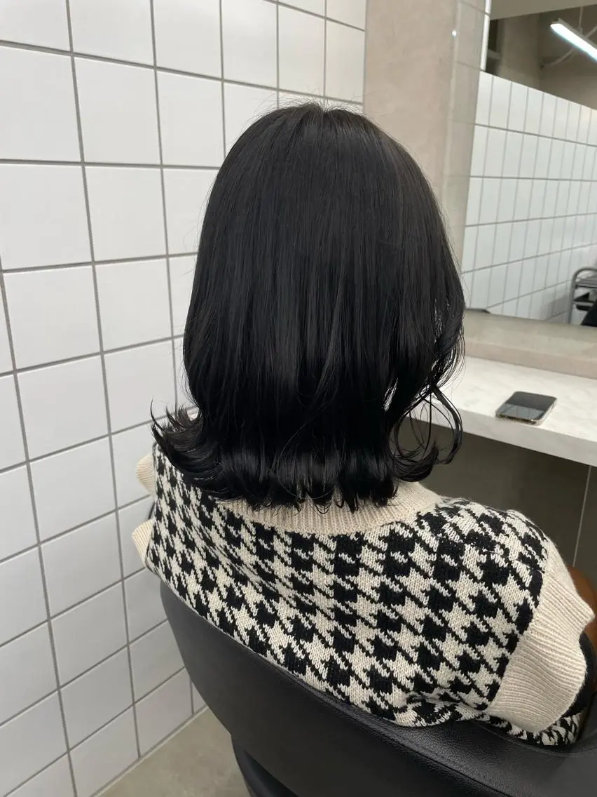 ミディアム カラー パーマ ヘアアレンジ メンズ キッズ ネイル マツエク・マツパ アイブロウ ヘアカラー 🦋縮毛/韓国レイヤ ー/透明感カラー🦋のヘアスタイル
