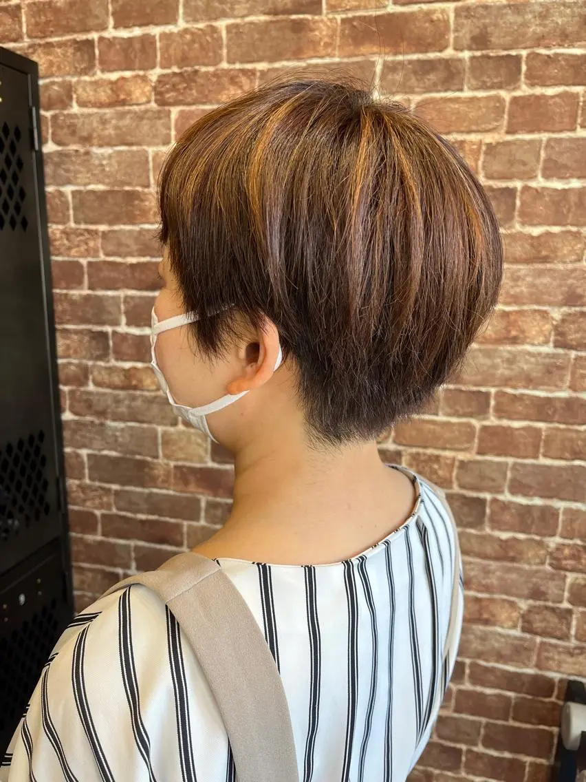 ミディアム カラー パーマ ヘアアレンジ メンズ キッズ ネイル マツエク・マツパ アイブロウ メンズブリーチ メンズハイライト メンズインナーカラー メンズ韓国風 ブリーチ 久木原 ゆりのヘアスタイル
