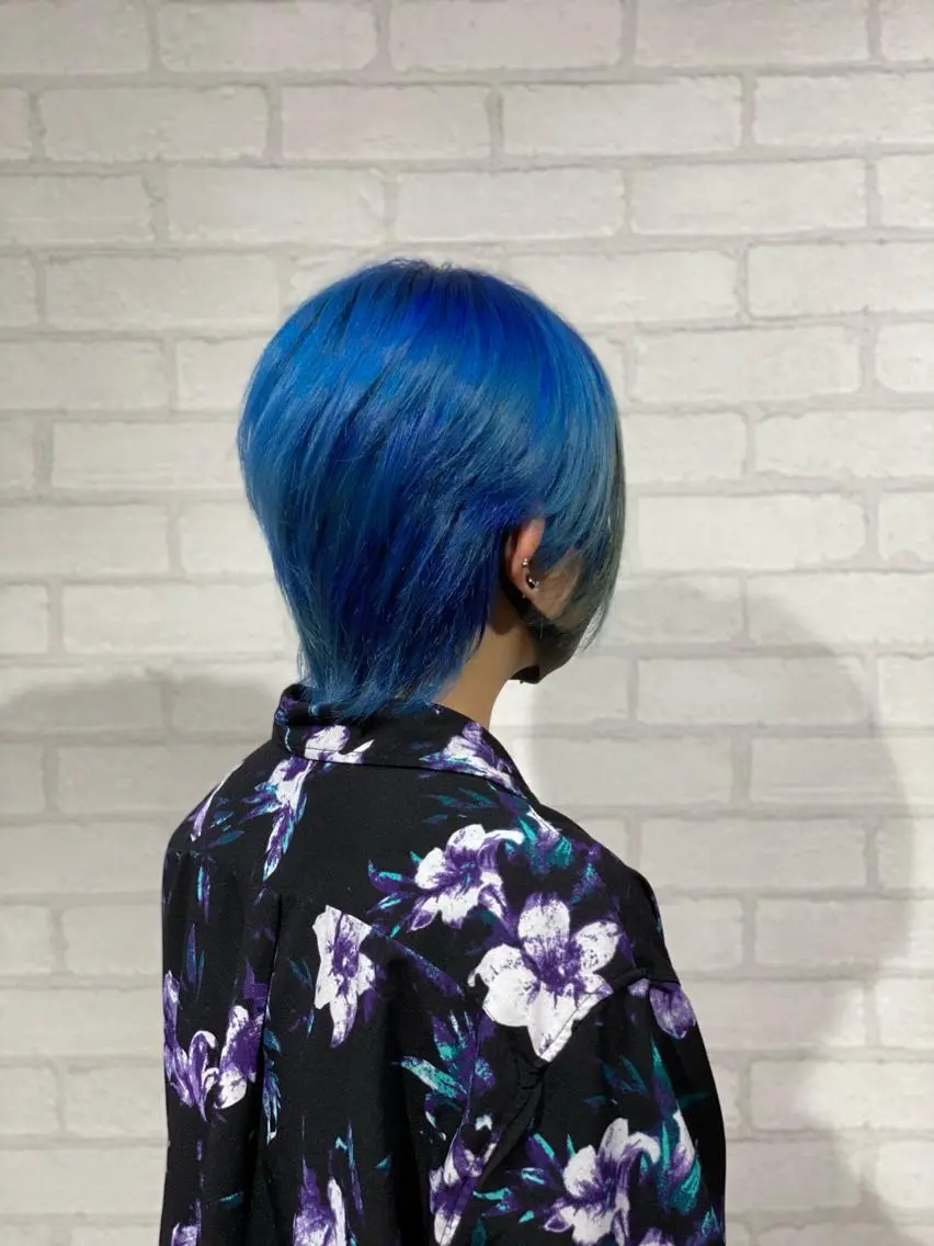 ショート カラー ハンサムショート ブルーカラー くびれヘア ショートヘア カット ヘアカラー ✨ハイトーン カラー福岡拓也✨のヘアスタイル