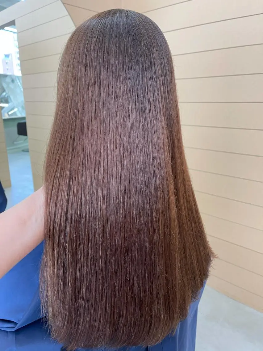 ロング カラー パーマ ヘアアレンジ メンズ キッズ ネイル マツエク・マツパ 髪質改善 トリートメント 赤色 春ネイル 縮毛矯正 MEGUMI megumiのヘアスタイル