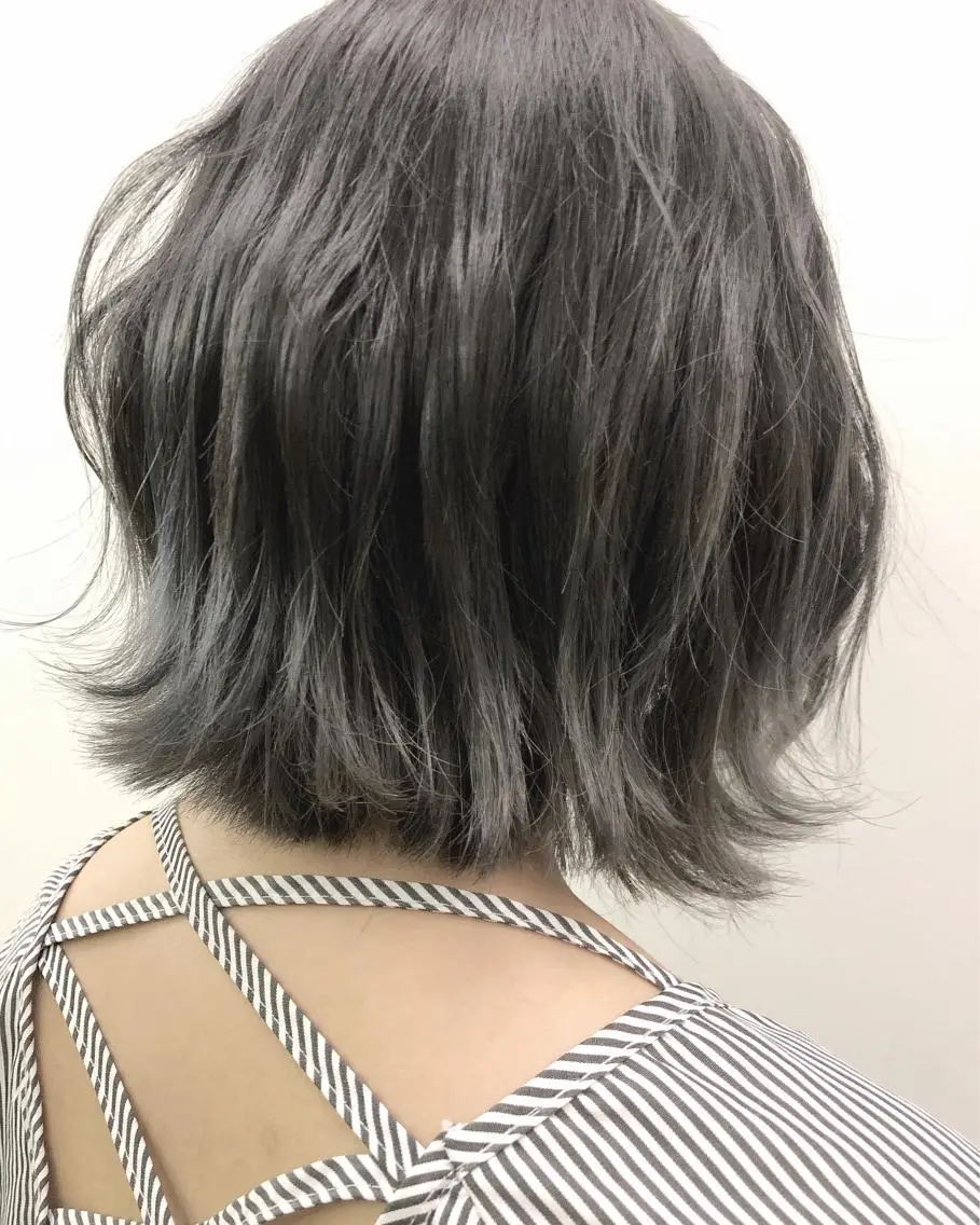 ミディアム カラー 透明感カラー シルバー メンズ レイヤー ウルフ 弓木啓輔のヘアスタイル