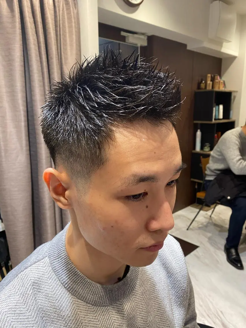 ショート 小野 大輔のヘアスタイル