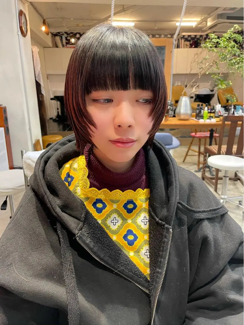 ショート カラー ウルフカット ブリーチ🧚 ボブ✍️レイヤーのヘアスタイル