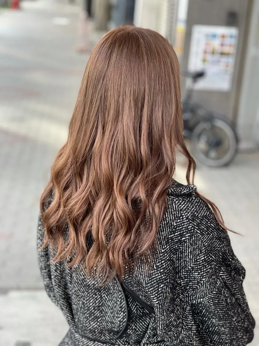 ロング ヘアカラー たけい ゆうきのヘアスタイル
