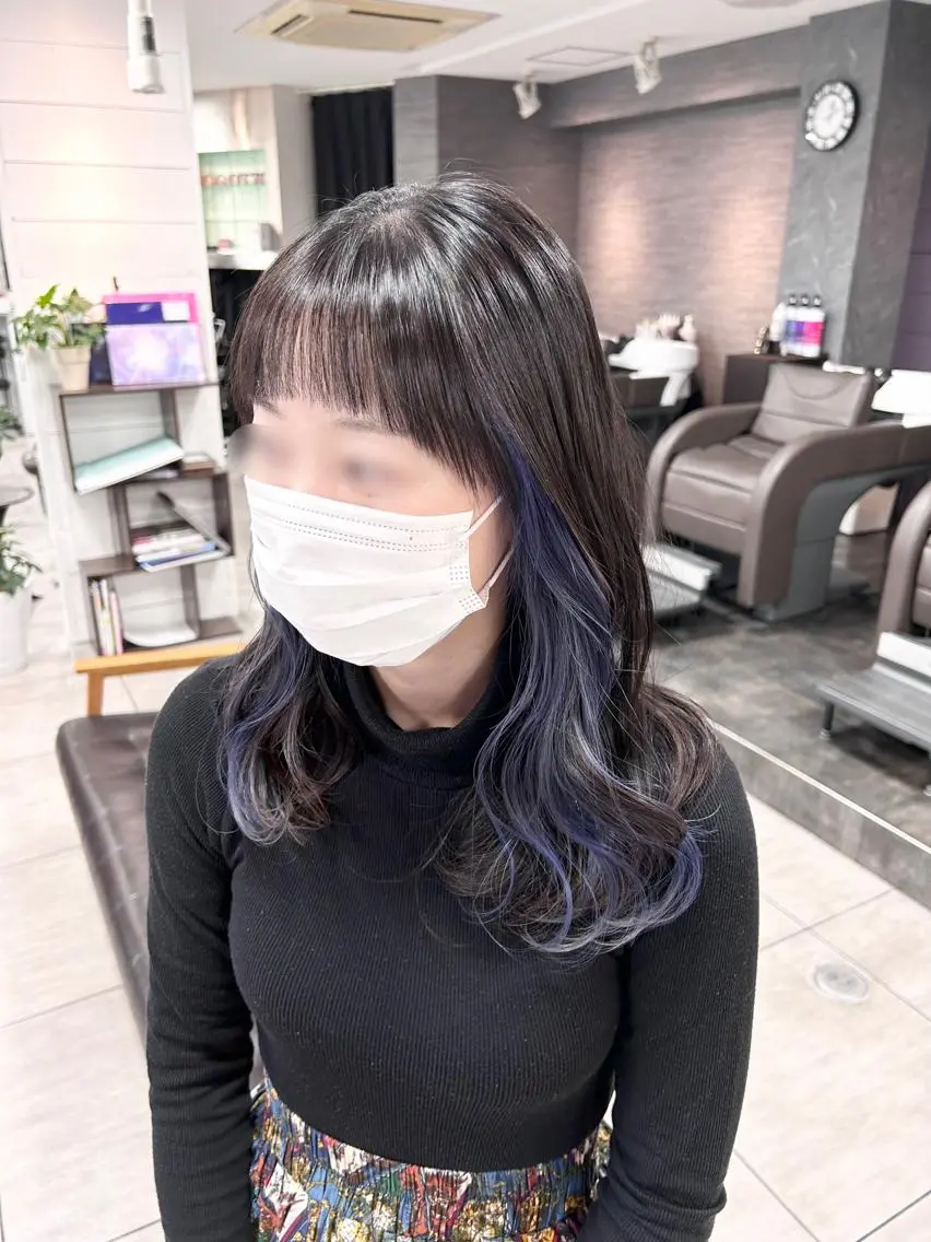 セミロング パープルカラー ヘアカラー 🫧艶髪カラー🫧 森本くるみのヘアスタイル