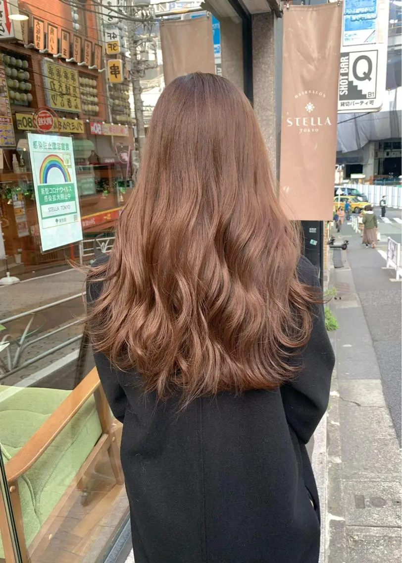 ロング カラー ベージュカラー ブリーチ ブリーチなしカラー 矢野 晃平のヘアスタイル