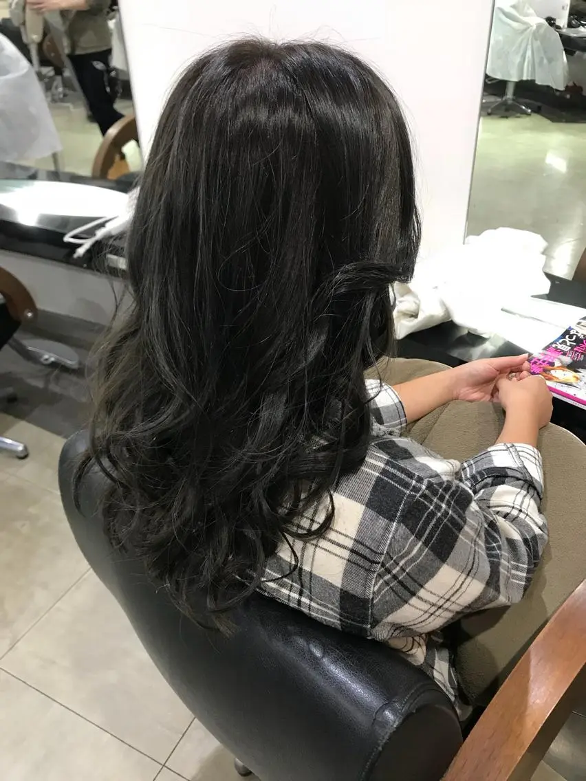 ロング カラー ヘアアレンジ アッシュ カット ヘアカラー パーマ 縮毛矯正 トリートメント 烏山 達也のヘアスタイル