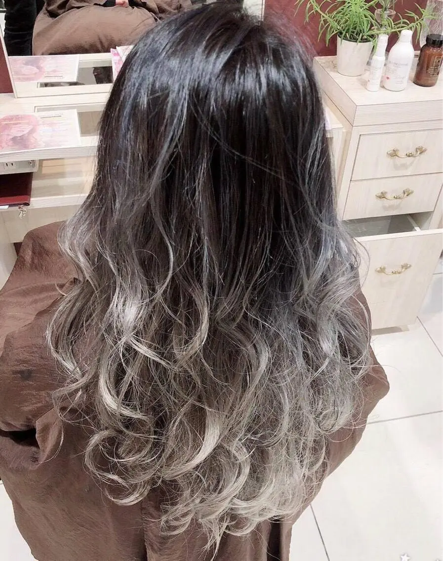 ロング 金井 郁弥のヘアスタイル