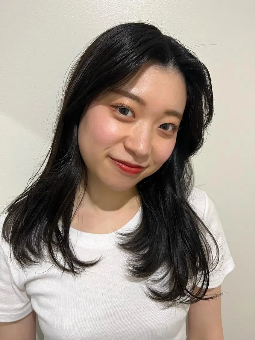 ロング 似合わせカット 小林愛奈のヘアスタイル