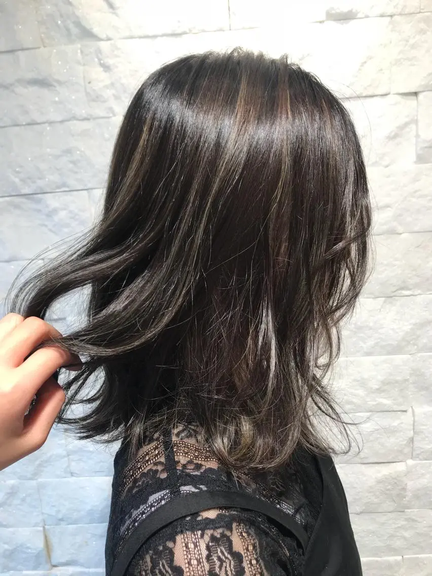カラー YUI𓍯エクステ /ニュアンスカラーのヘアスタイル