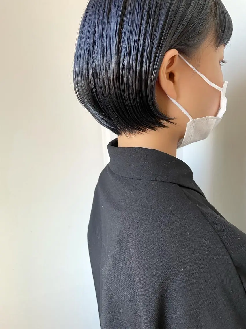 ショート カラー ショートボブ アッシュ 黒髪 ブルーカラー ブルージュ カット ヘアカラー トリートメント 江上拓郎/ショート /酸性ストレートのヘアスタイル