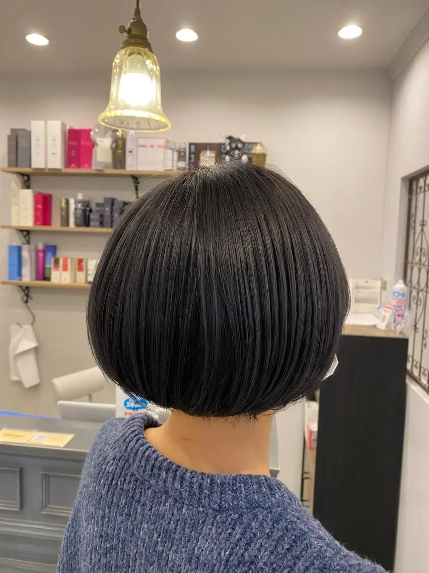カラー 西郷 友菜のヘアスタイル