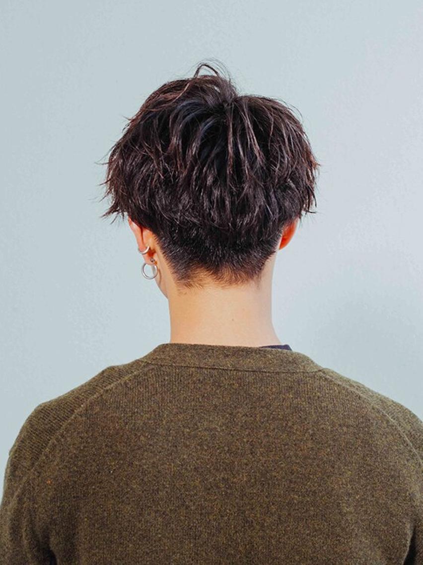 ショート メンズ アップバング コンマヘア フェードカット マッシュ スキンフェード トップスタイリスト ✨KIRIKA中野✨のヘアスタイル