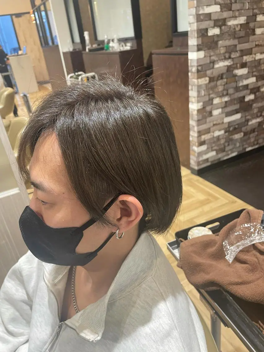 カラー 中村 誠也のヘアスタイル