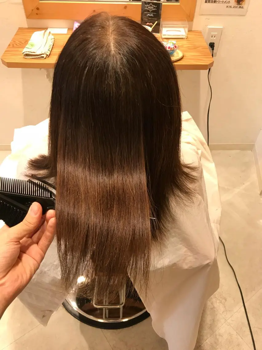 セミロング パーマ 髪質改善 縮毛矯正 ツヤ髪専門美容師 桑原 和誠のヘアスタイル
