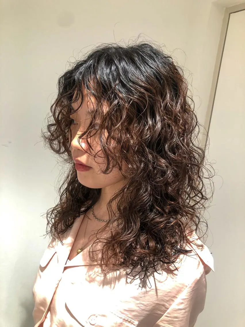 ミディアム パーマ ミディアムパーマ カット パーマ トリートメント センスをお届けします 大谷将生infpのヘアスタイル