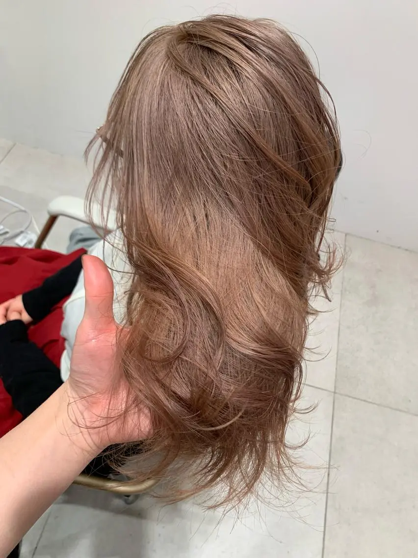 セミロング カラー グレージュ ボブ ヘアカラー トリートメント ヘアセット レイヤー専門家 ダブルカラー修のヘアスタイル