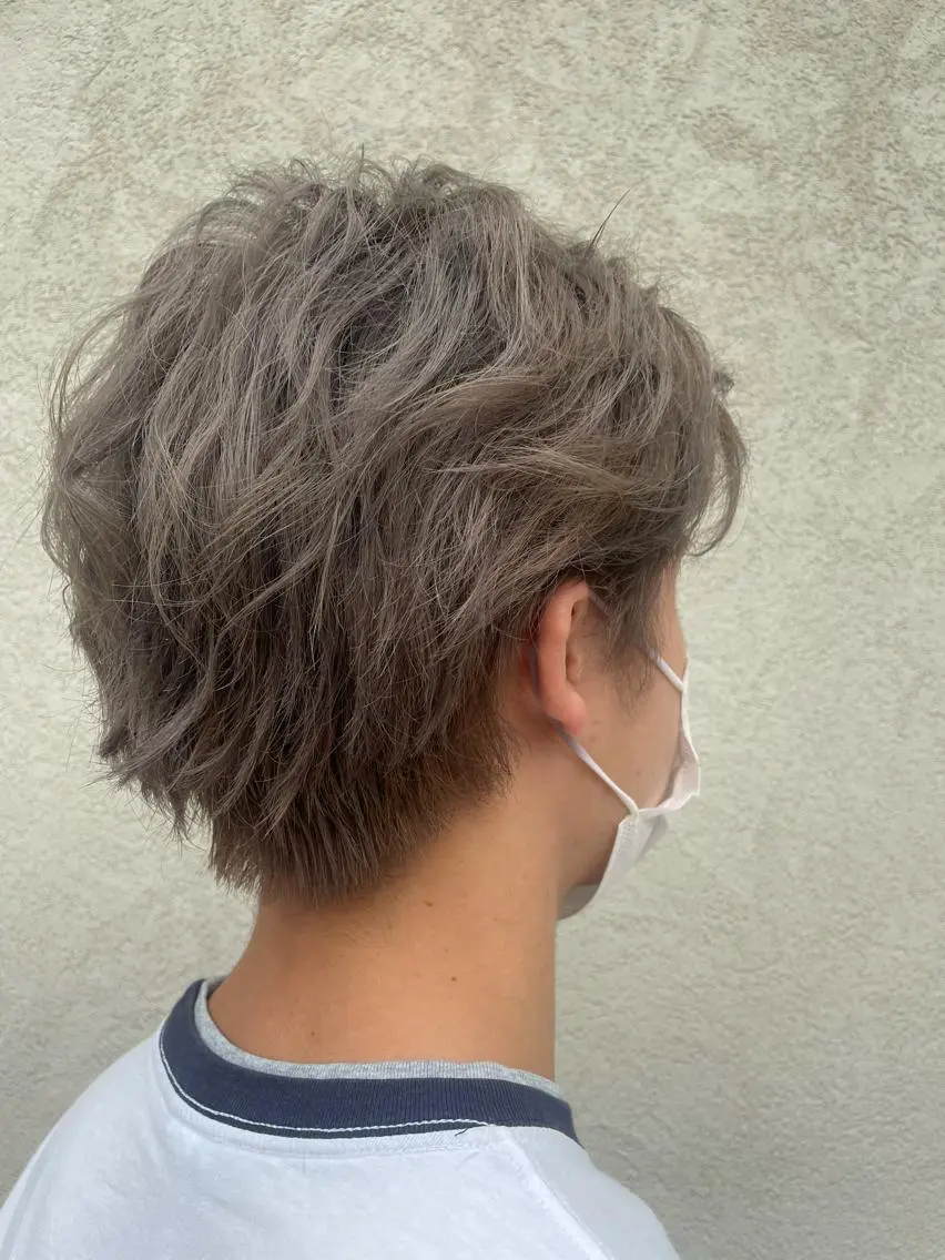 ショート カラー メンズ 渡辺 瑠美のヘアスタイル