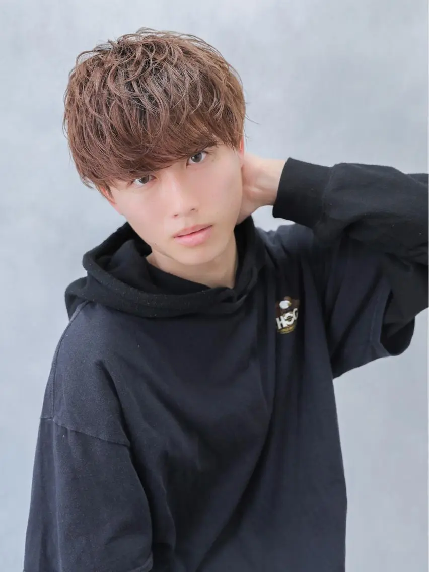 ショート カラー メンズ メンズパーマ ヘアセット ツイストスパイラル/ メンズ特化/中川誠也のヘアスタイル