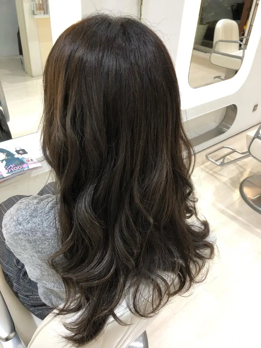 セミロング カラー ヘアカラー 河原町/艶髪/西田 晴香のヘアスタイル