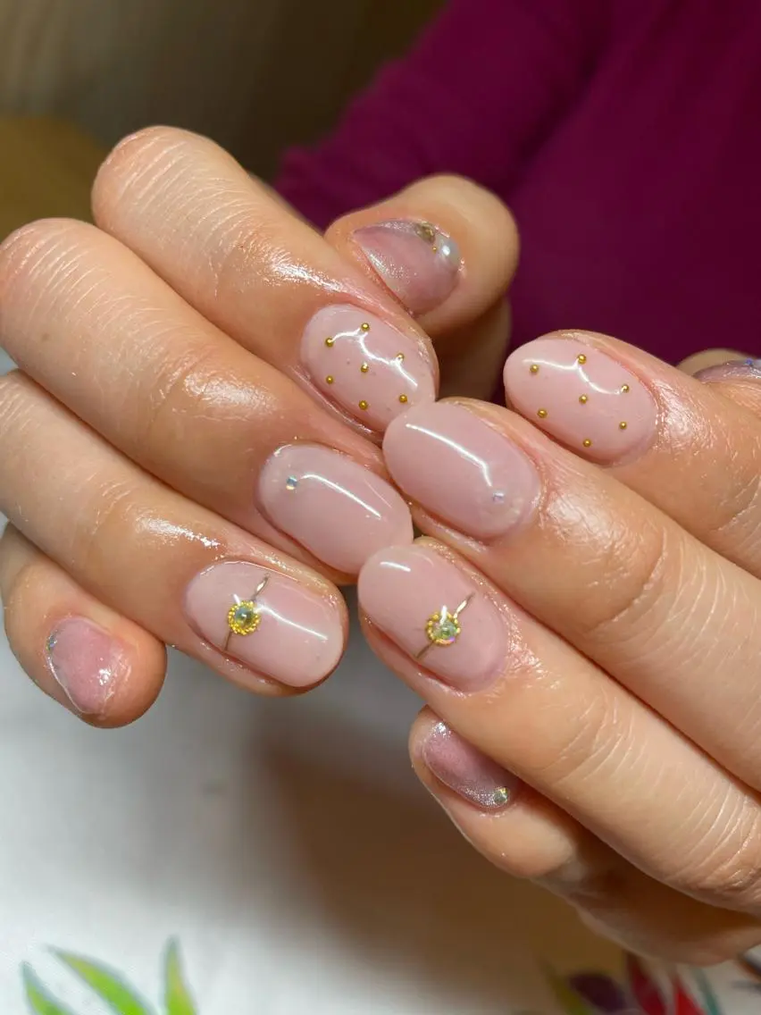 ネイル ストーンネイル Nail salon Ariettyのネイルデザイン