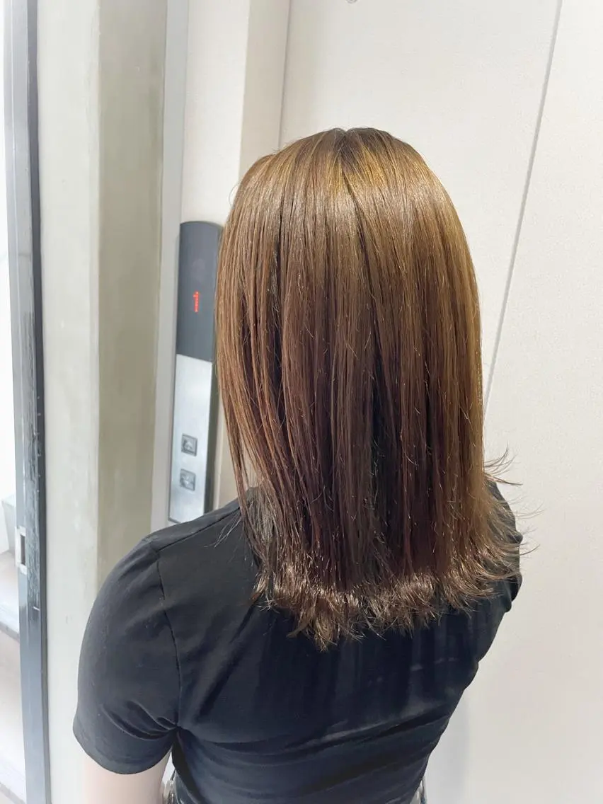 カラー ブリーチ ケアブリーチ ハイトーンカラー miu .のヘアスタイル