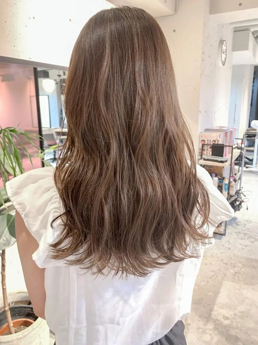 セミロング カラー ヘアアレンジ ヘアカラー トリートメント yuka .のヘアスタイル