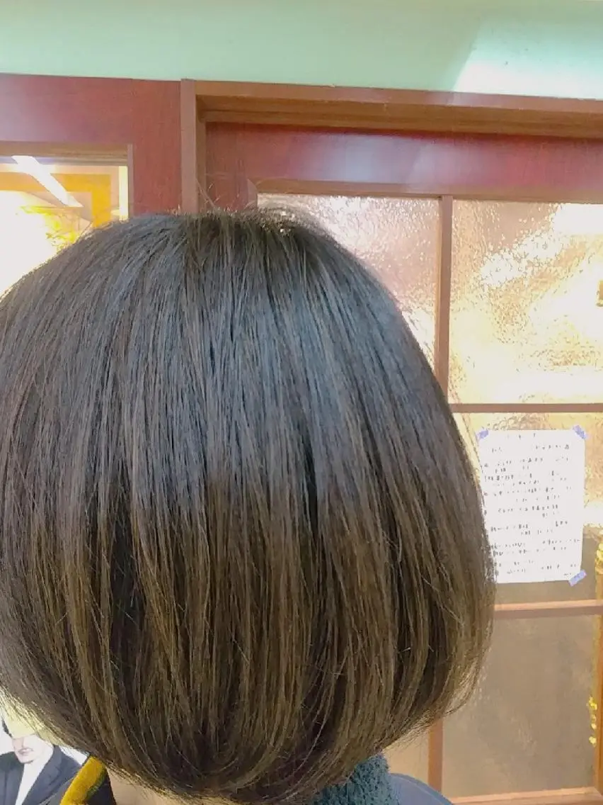 カラー ベージュカラー エルメ NORIEのヘアスタイル