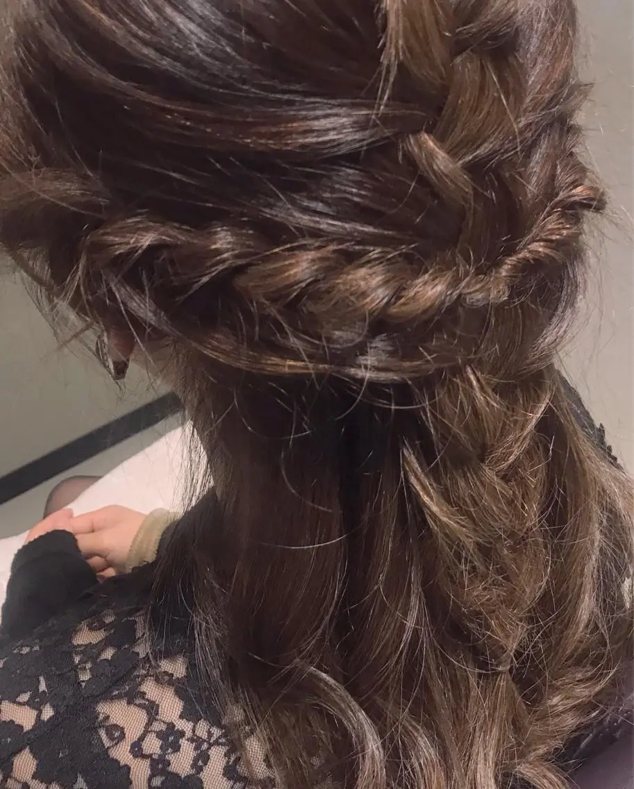 ヘアアレンジ ハーフアップ 大阪福島韓国束感まつ げ Sayaka🤍のマツエク・マツパデザイン