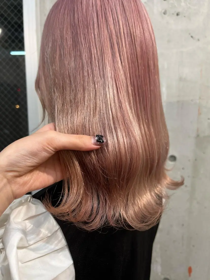 セミロング カラー ブリーチ ピンクカラー ヘアカラー Ayaka🩰🎀 ガーリー/暖色♡のヘアスタイル
