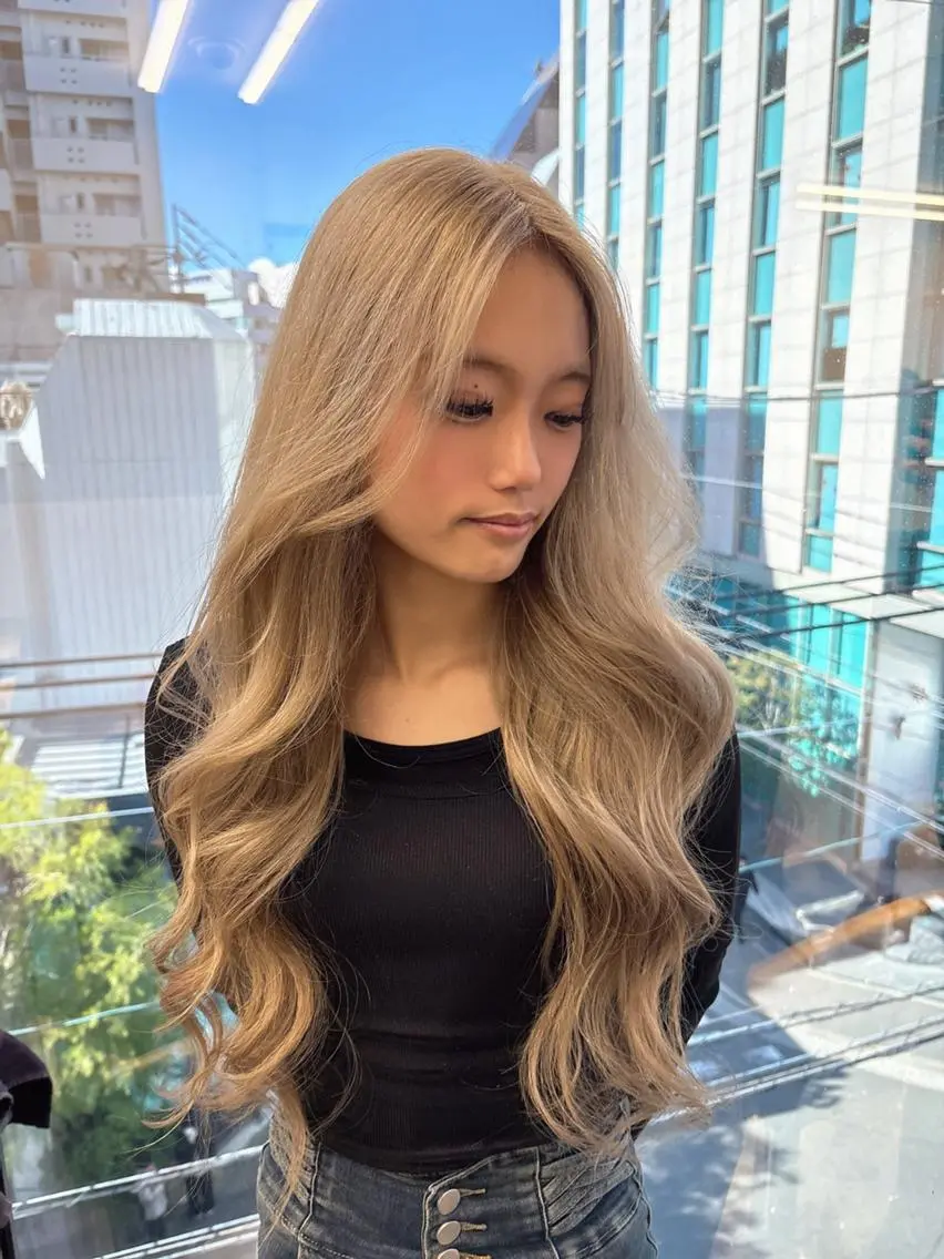 ロング カラー カット ヘアカラー トリートメント lafit ラフィット 下大利のヘアスタイル