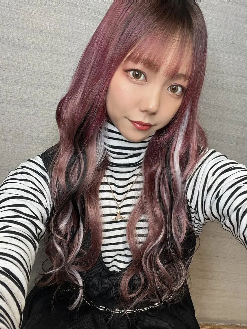 ロング ヘアカラー エクステ 韓国ヘア×ハイトーン AYA💫のヘアスタイル