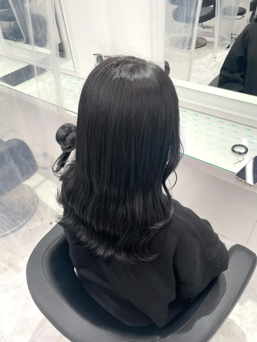 ロング ウルフカットマスター みつきのヘアスタイル