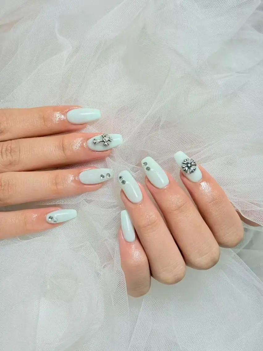 ネイル ハンドネイル フットネイル ハンドケア The  Nail 新大久保店のネイルデザイン