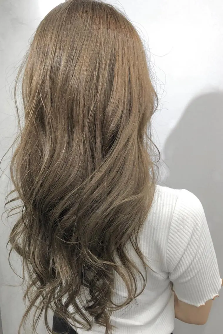 ロング ヘアカラー トリートメント 似合わせ×レイヤー× 髪質改善×t.yのヘアスタイル