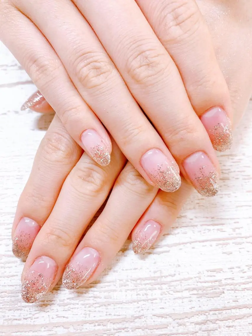 ネイル グラデーション ラメ(グリッター) ラメグラデーション ピンク ハンドネイル Story nail Sakuraのネイルデザイン