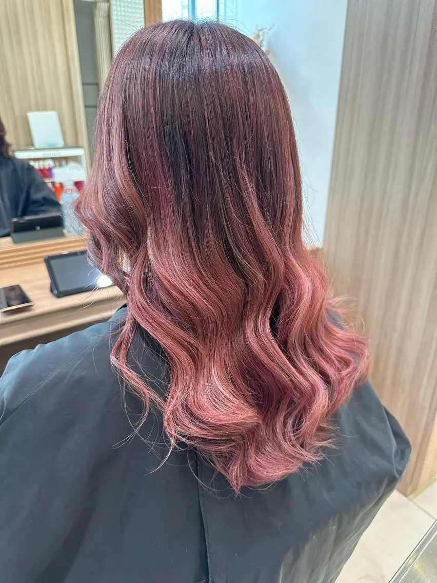 ロング カラー 島袋 ナオユキのヘアスタイル
