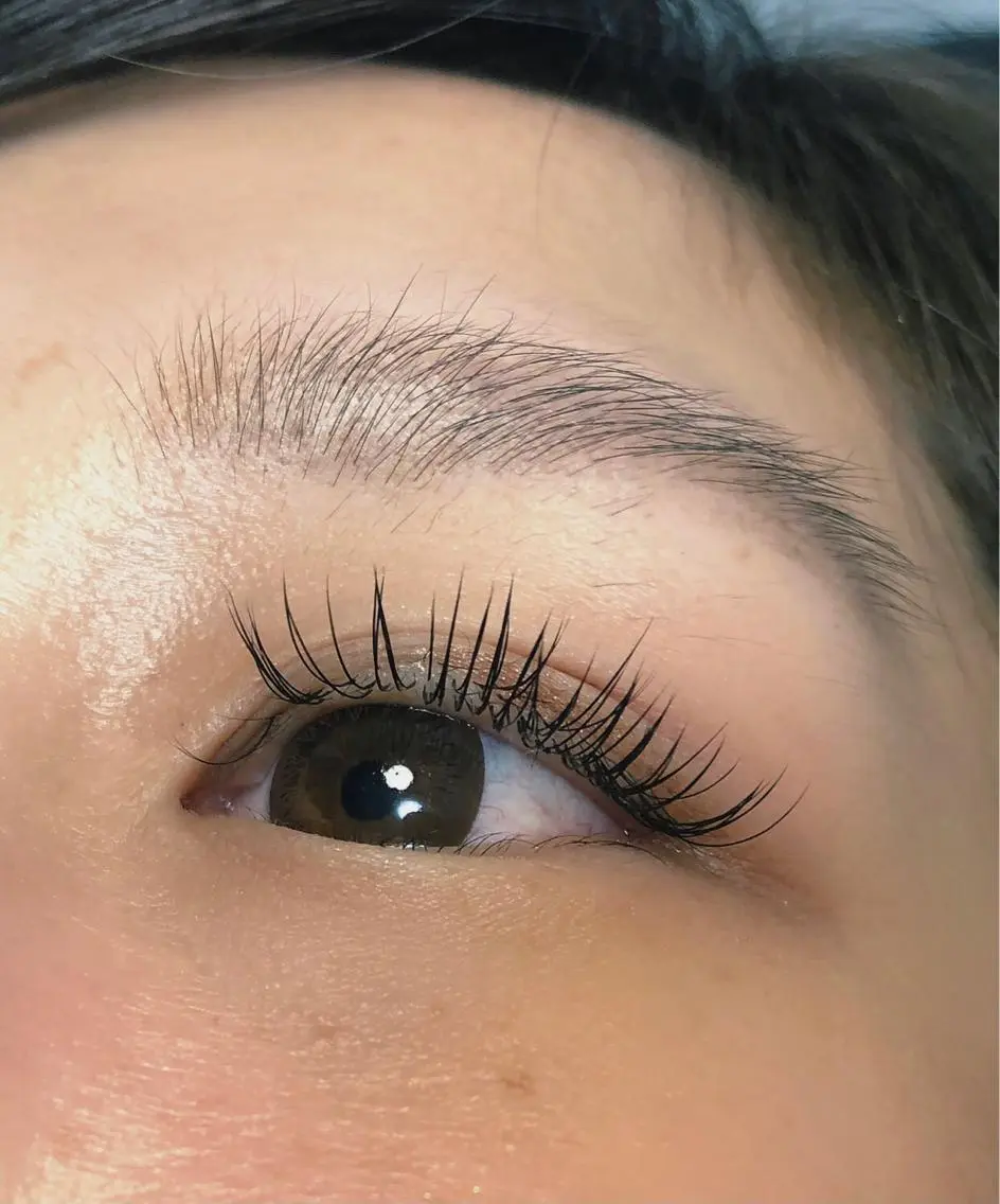 カラー パーマ ネイル マツエク・マツパ eyelash  e'nのネイルデザイン