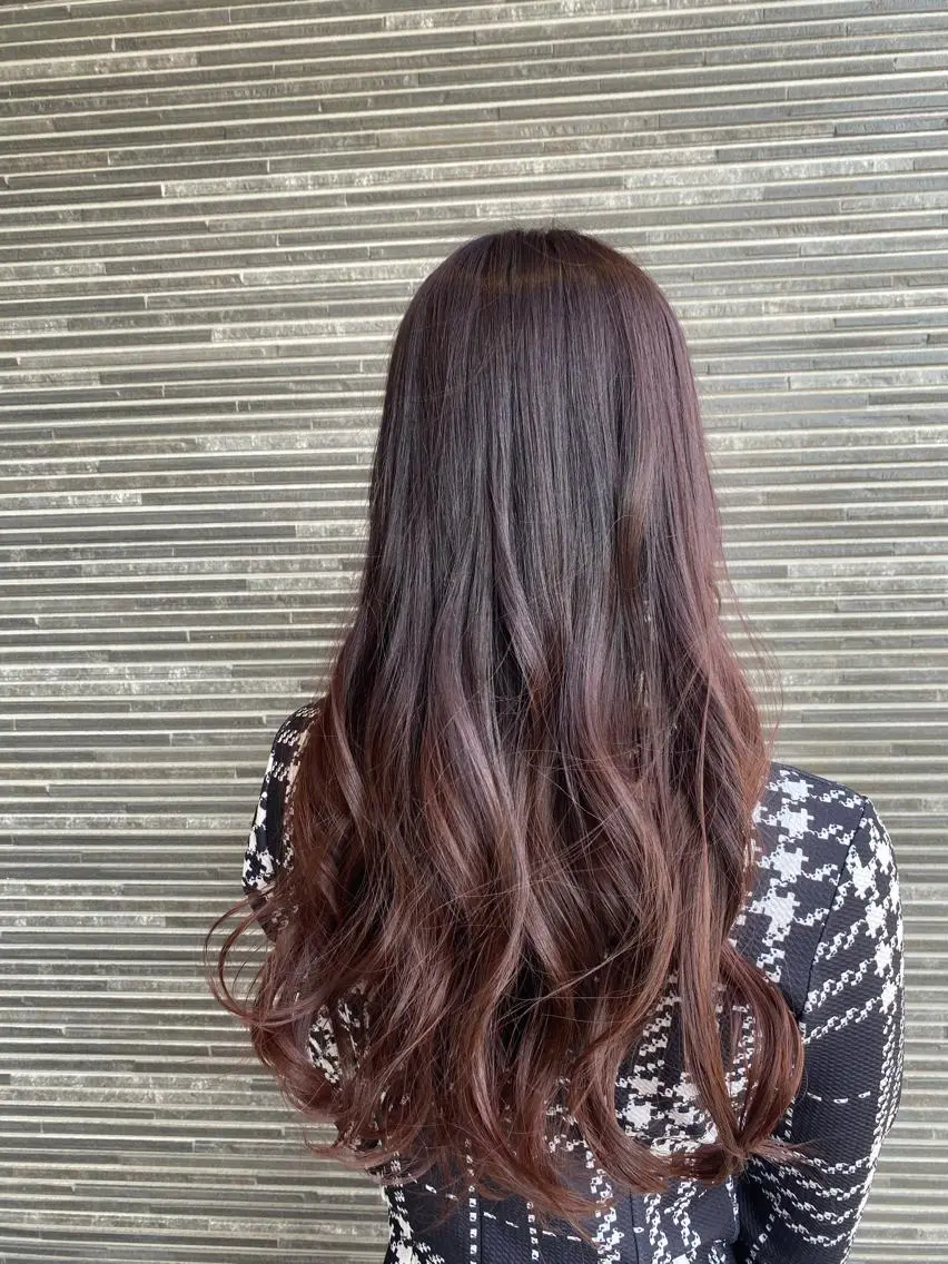 ロング カラー グラデーションカラー ラベンダーカラー 透明感カラー 天羅のヘアスタイル