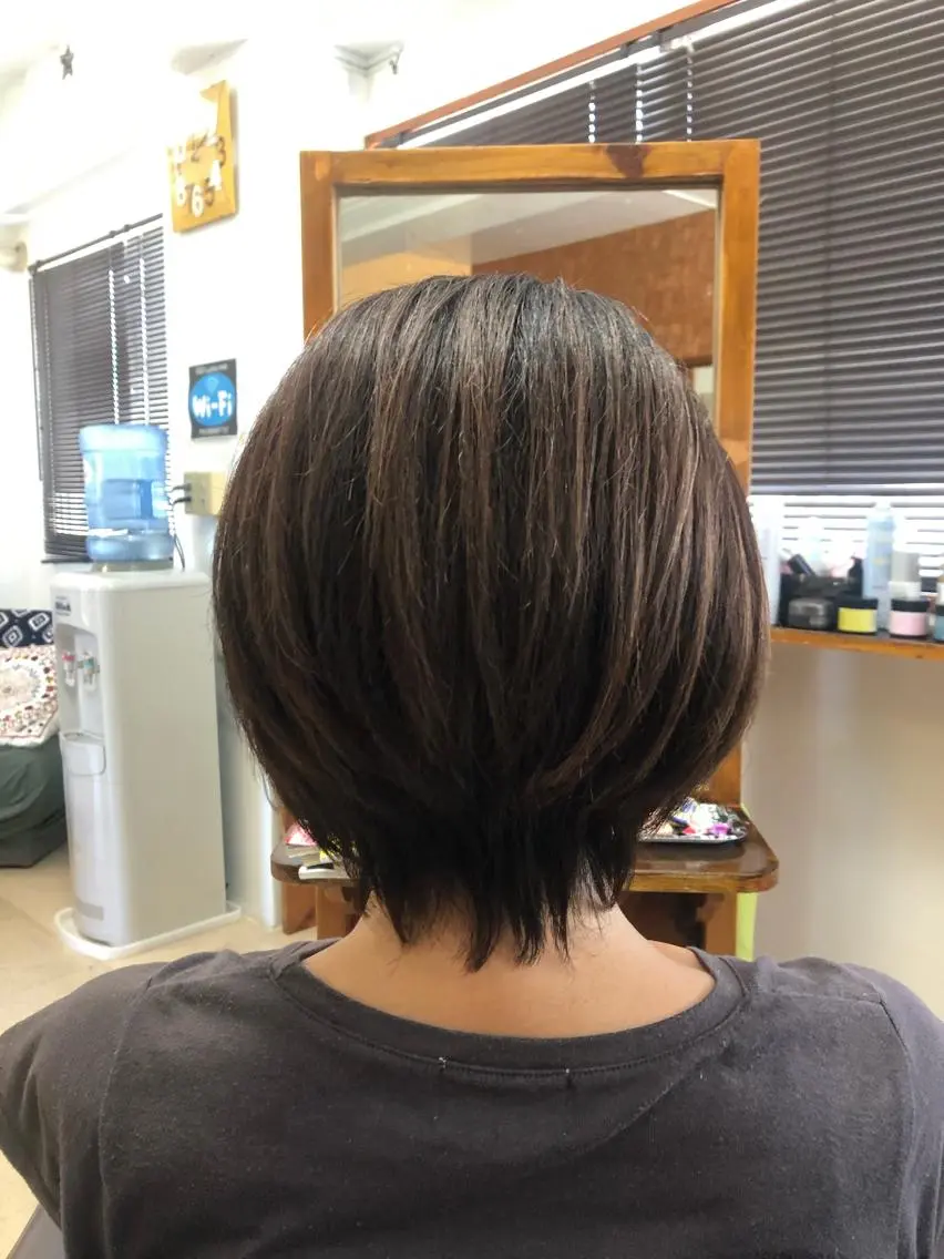 ショート カラー カット ヘアカラー 嘉手納美容室 ルアナエヴァのヘアスタイル