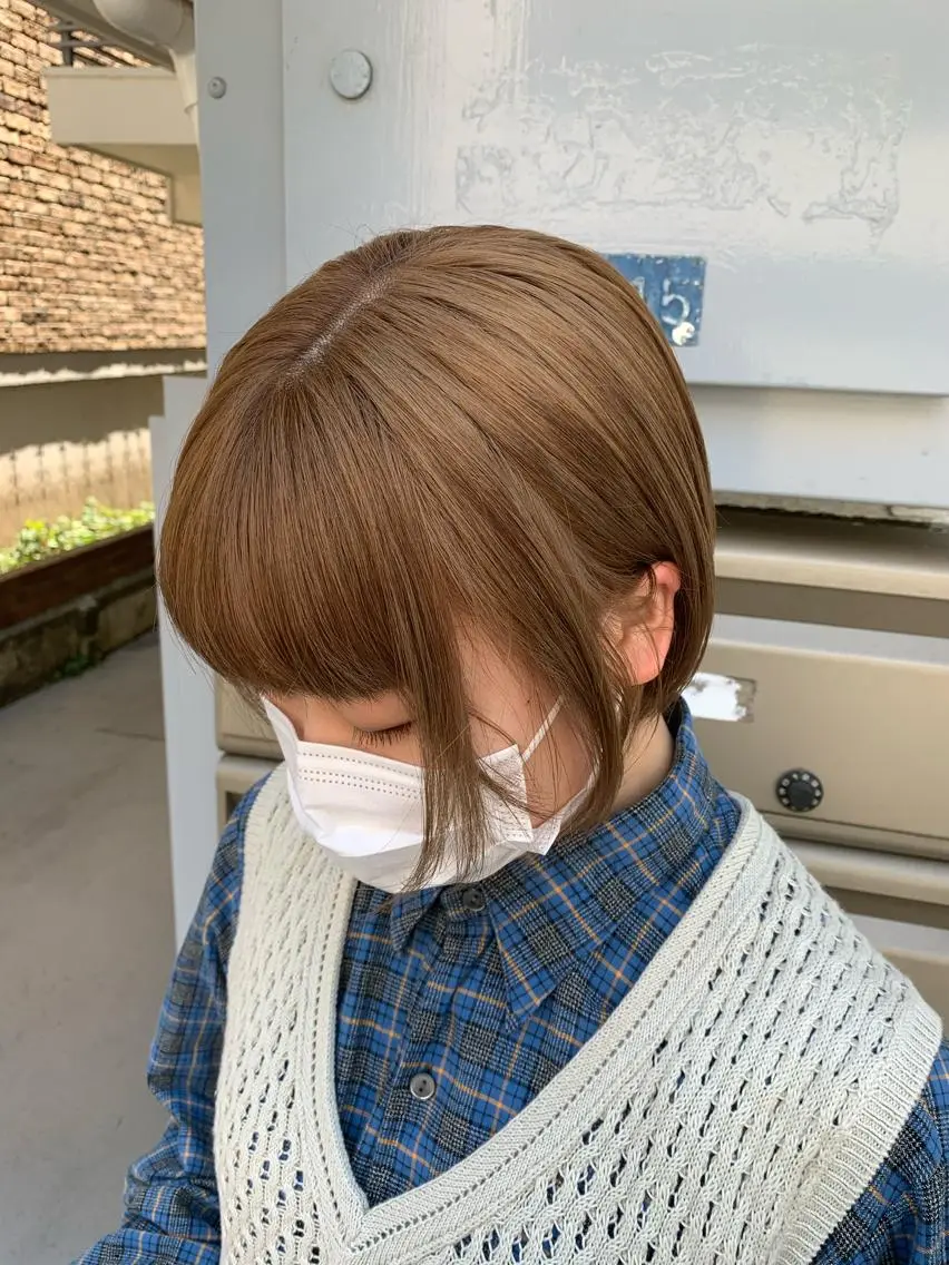 ショート カラー ベージュカラー ハイトーンカラー ミルクティーベージュ オリーブベージュ 似合わせカラー🫶 小川千波のヘアスタイル