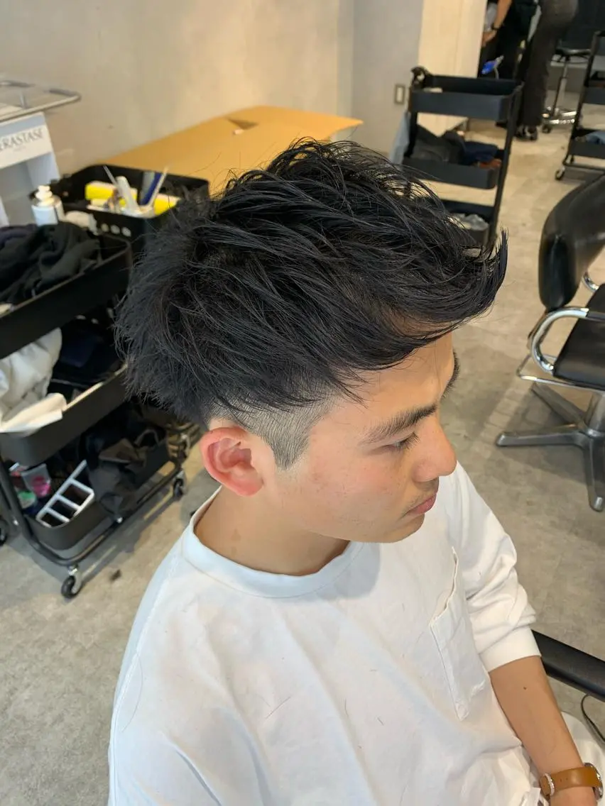 ショート メンズ モヒカン 園田 将士のヘアスタイル