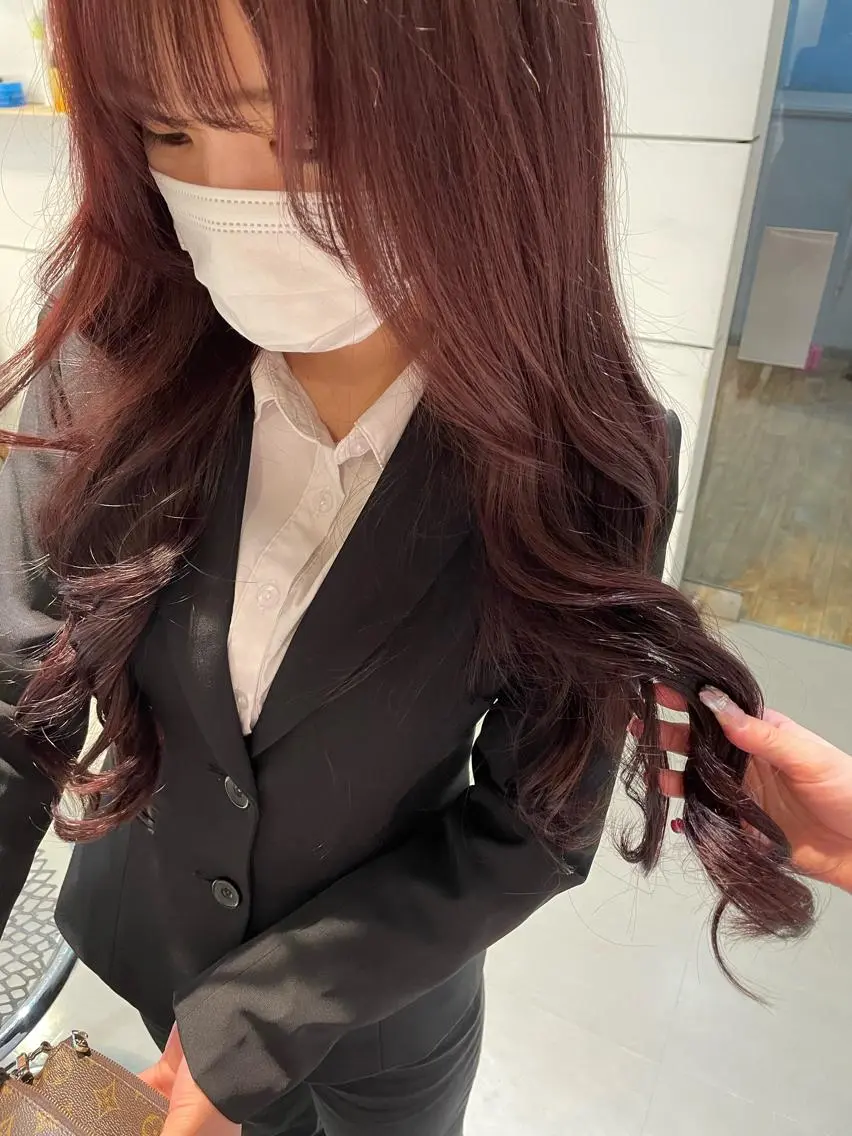 セミロング chic 有山 美瑠のヘアスタイル