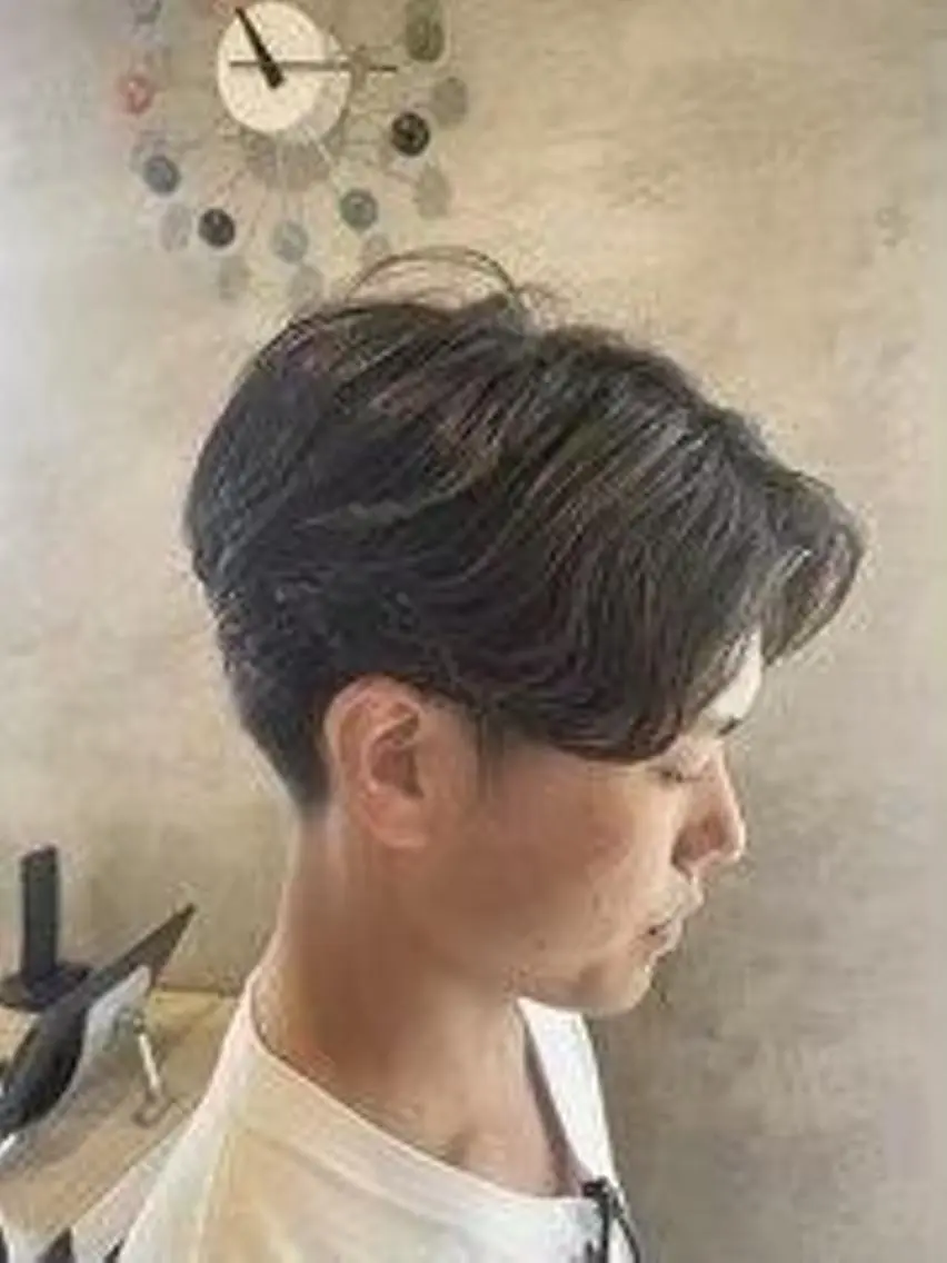 メンズ ブリーチなしWカラー 🌷宮部楓奈のヘアスタイル