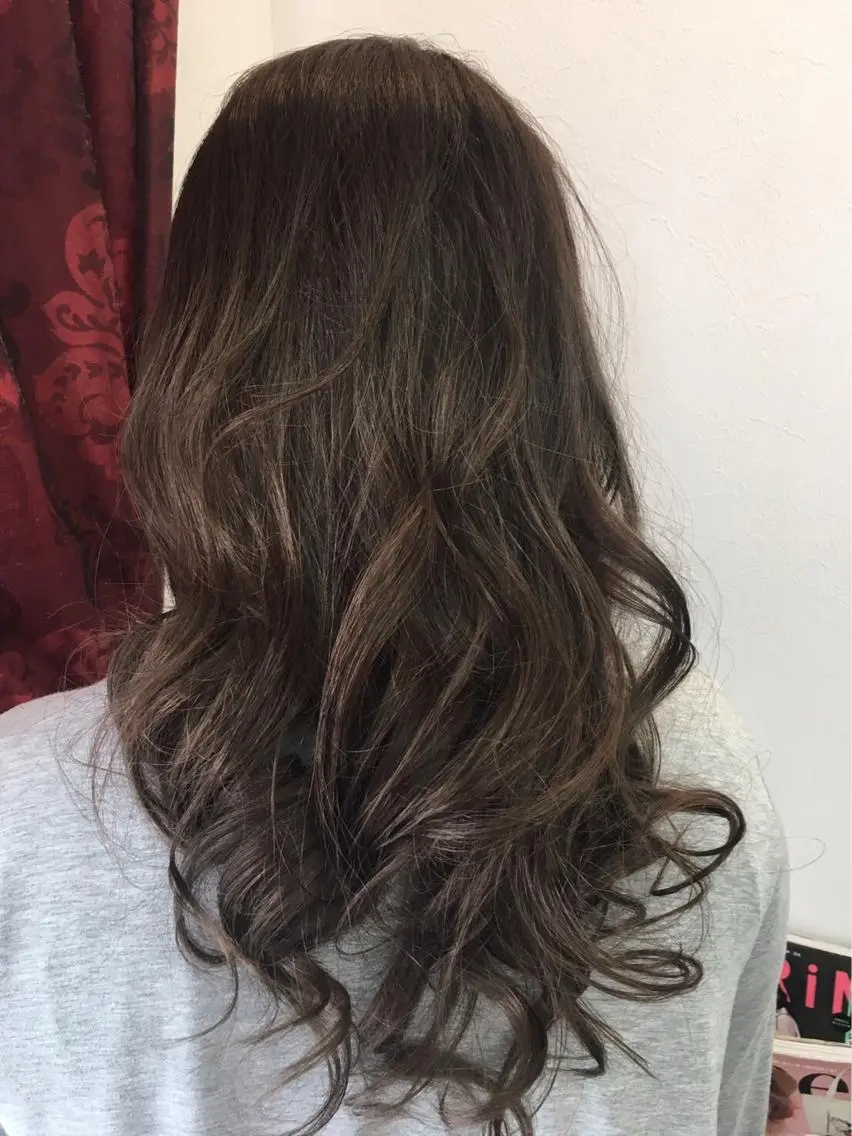 カラー ベージュカラー hairsolon Geminiのヘアスタイル