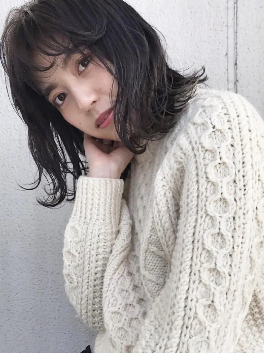 セミロング カラー カット ヘアカラー トリートメント 一ノ瀬 暁のヘアスタイル