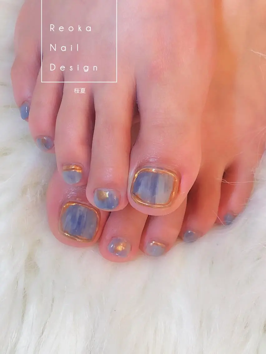 ショート Blowe ニュアンスのネイルデザイン