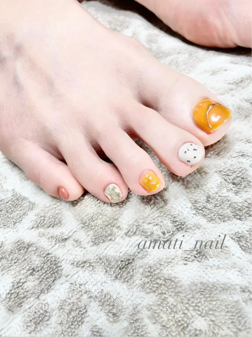 ネイル アートネイル マグネットネイル ミラーネイル ニュアンスネイル ワンカラーネイル フットネイル amati_nail TAKAKOのネイルデザイン