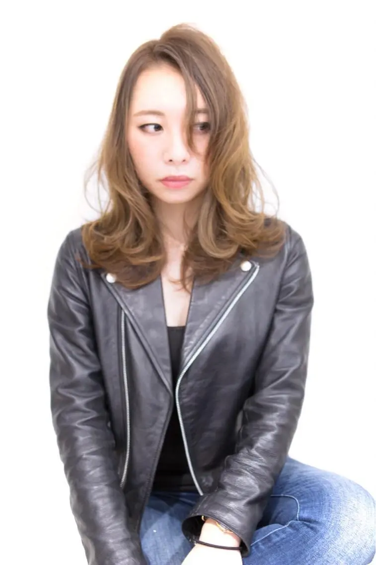 ミディアム セミロング ハイライト neaf HIROのその他イメージ